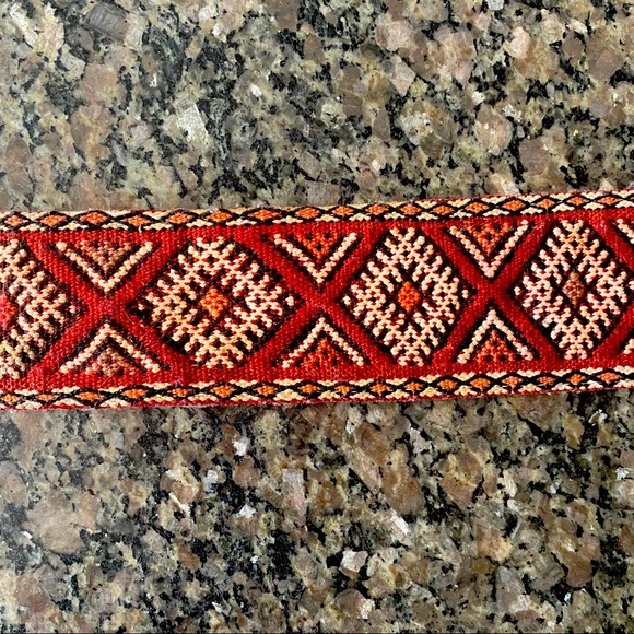 Textile and Leather Belt - Picture 3 of 9